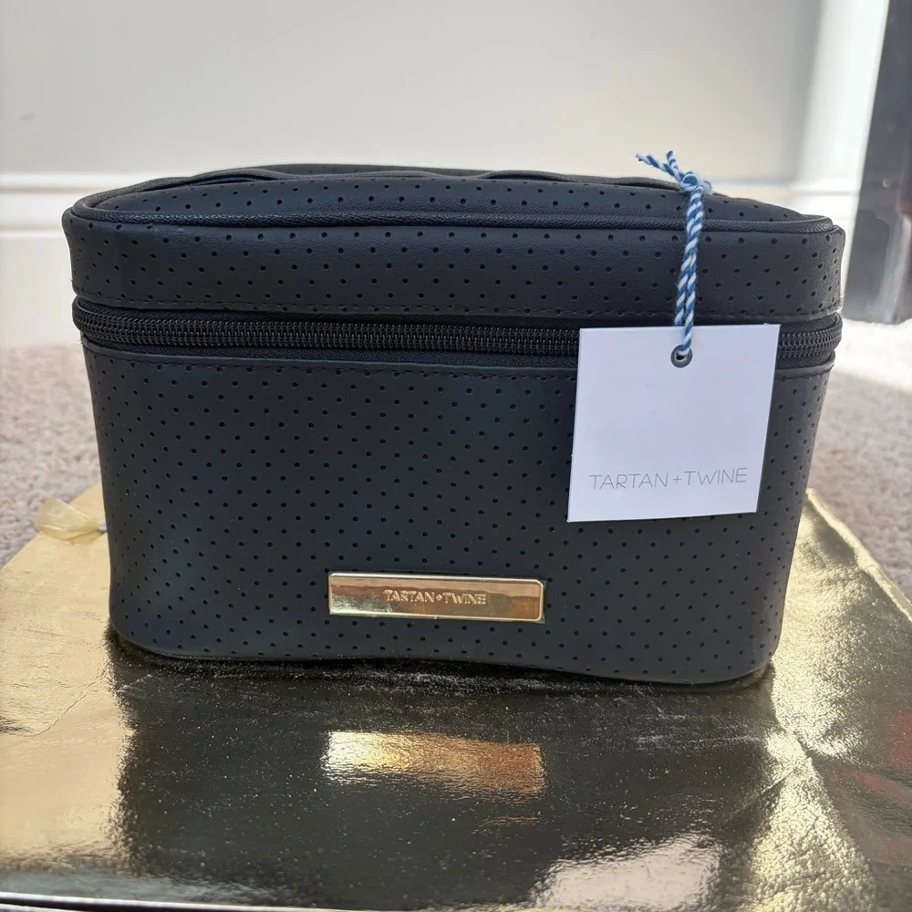 Tartan + Twine Black soft train case Cosmetic Bag two piece set